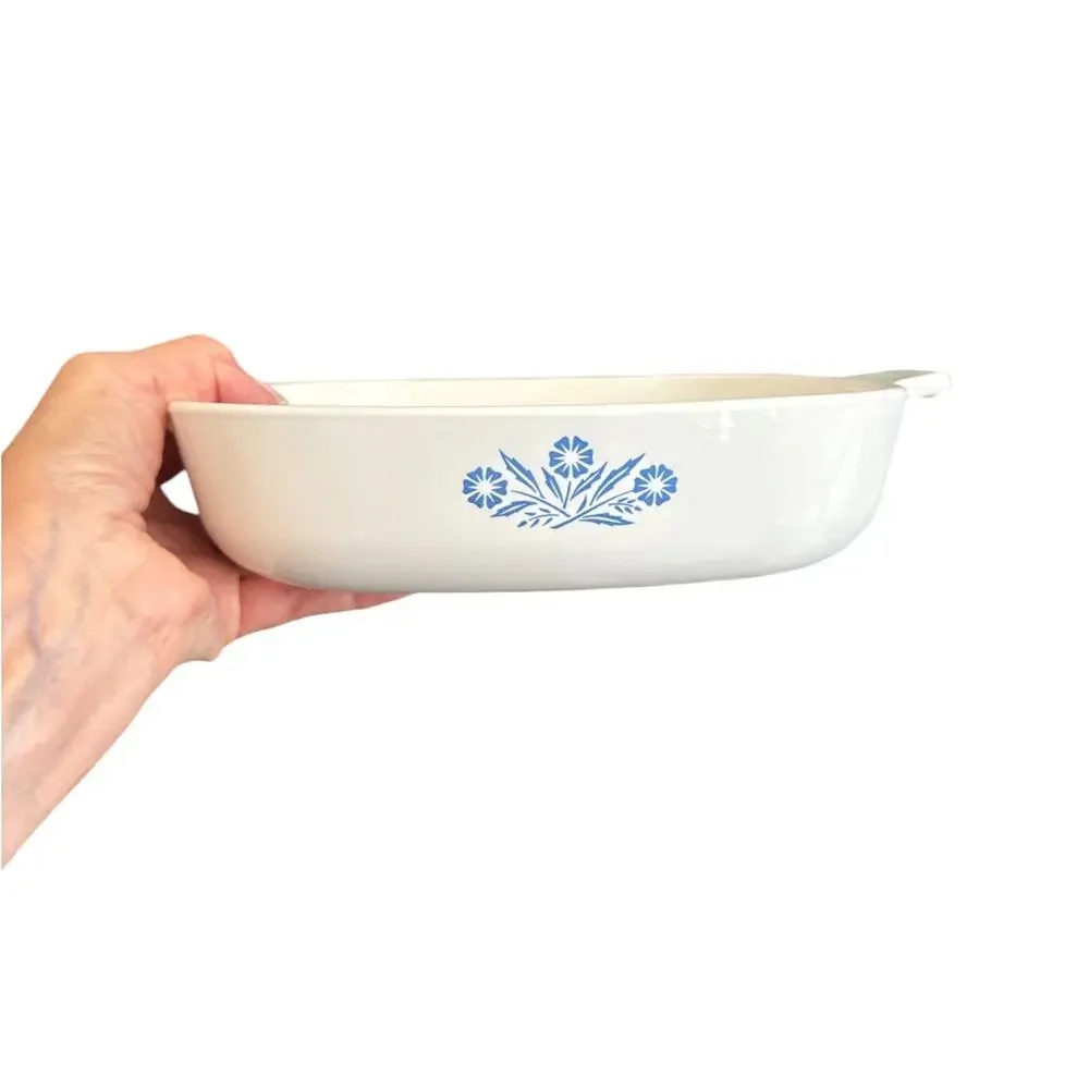 CorningWare 8x8 White Caserole Dish with Pyrex Glass Lid